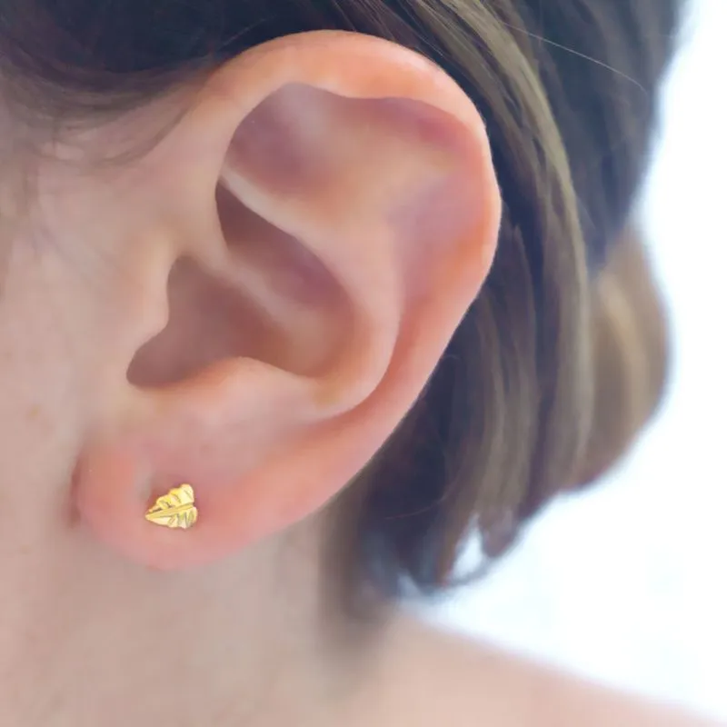 14K Yellow Gold Leaves Stud Earrings