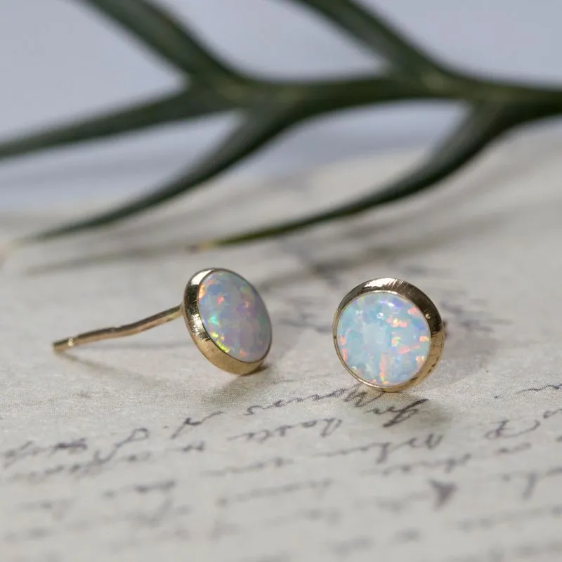 14K Yellow Gold Round White Opal 4mm Stud Earrings