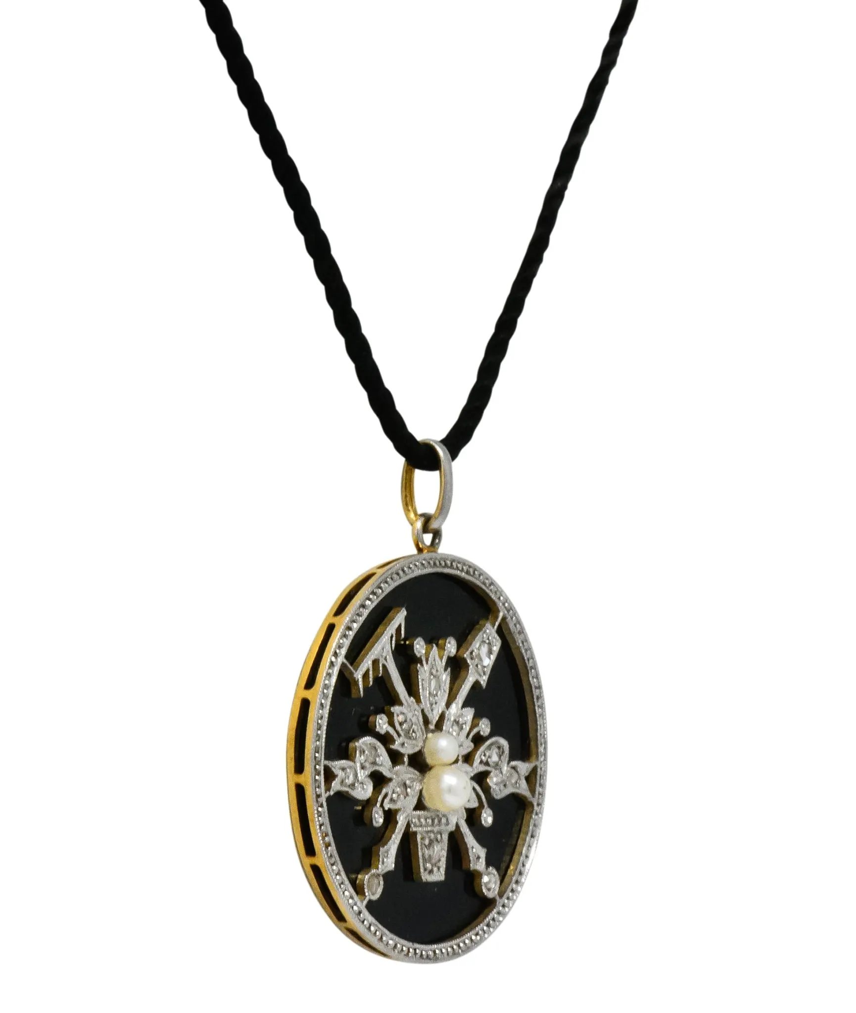 Belle poque Diamond Onyx Platinum-Topped 18 Karat Gold French Flower Garden Pendant Necklace