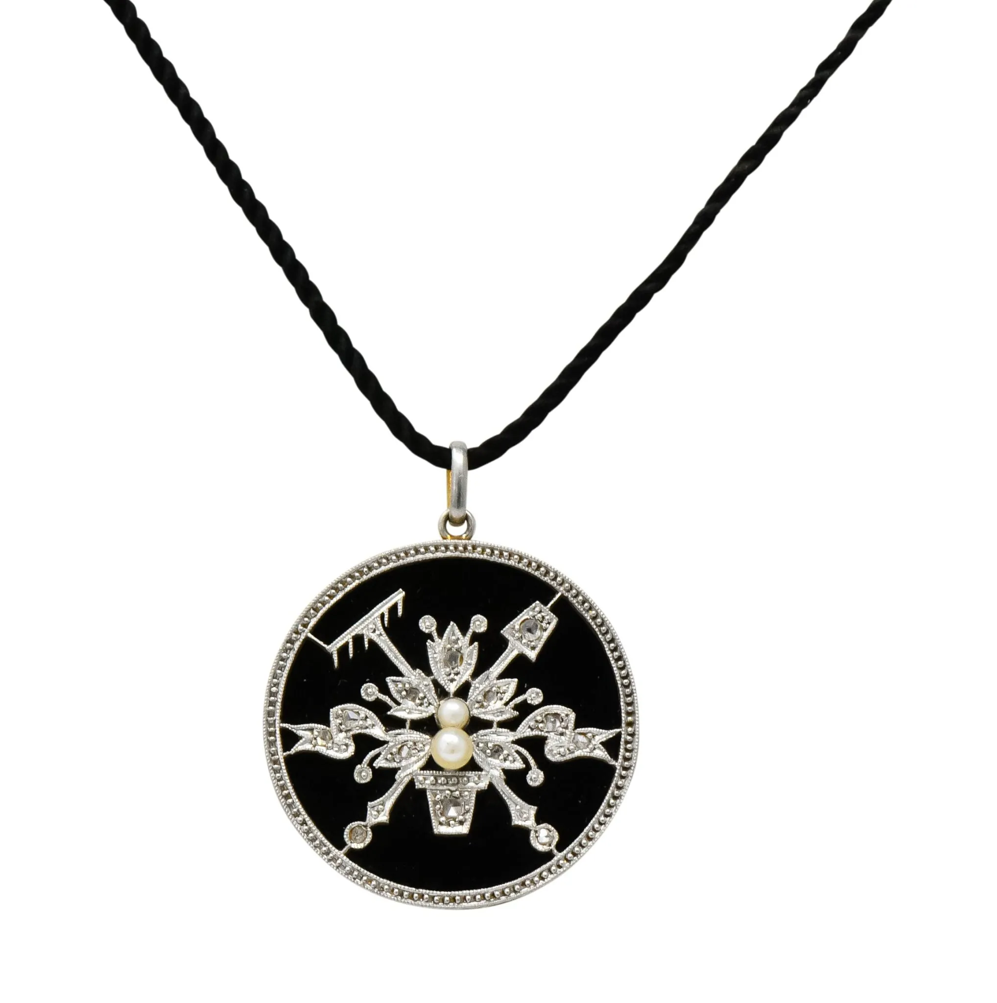 Belle poque Diamond Onyx Platinum-Topped 18 Karat Gold French Flower Garden Pendant Necklace