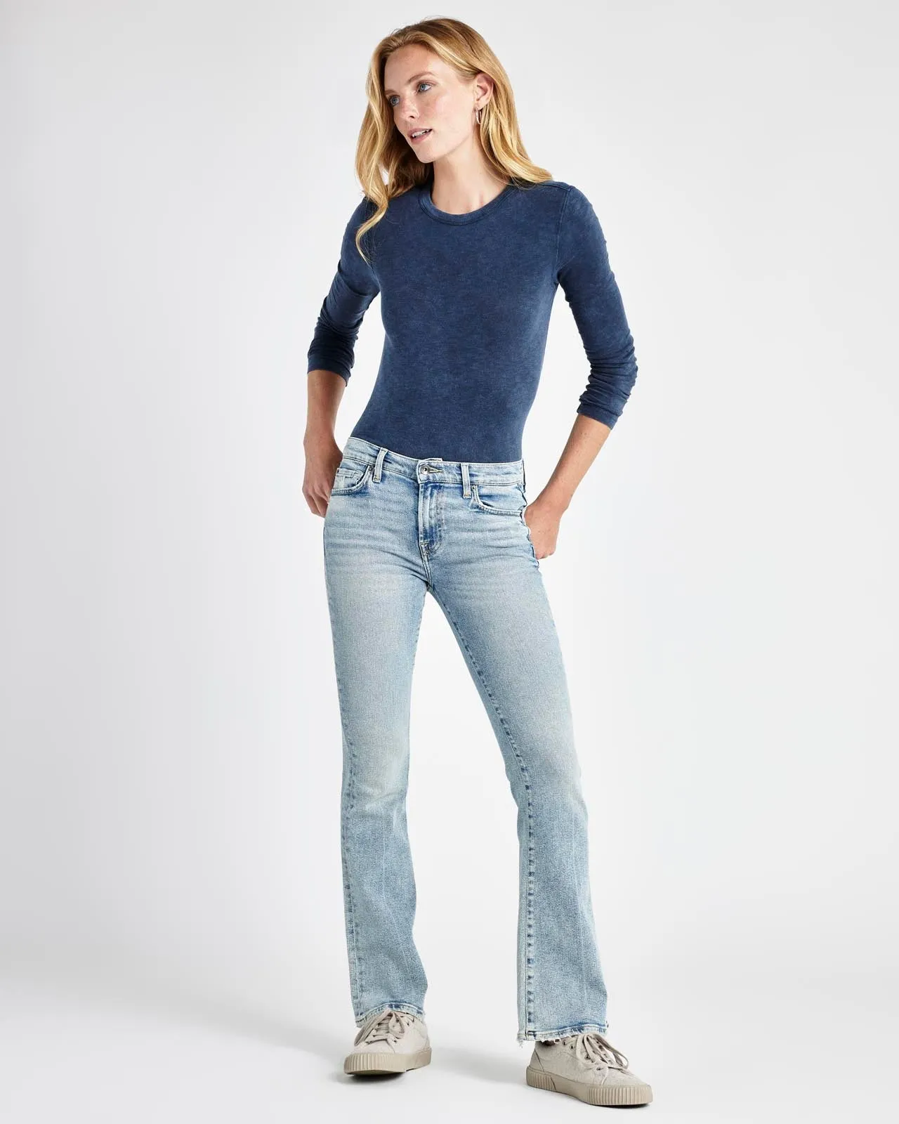 Bootcut Jean in Medium Wash