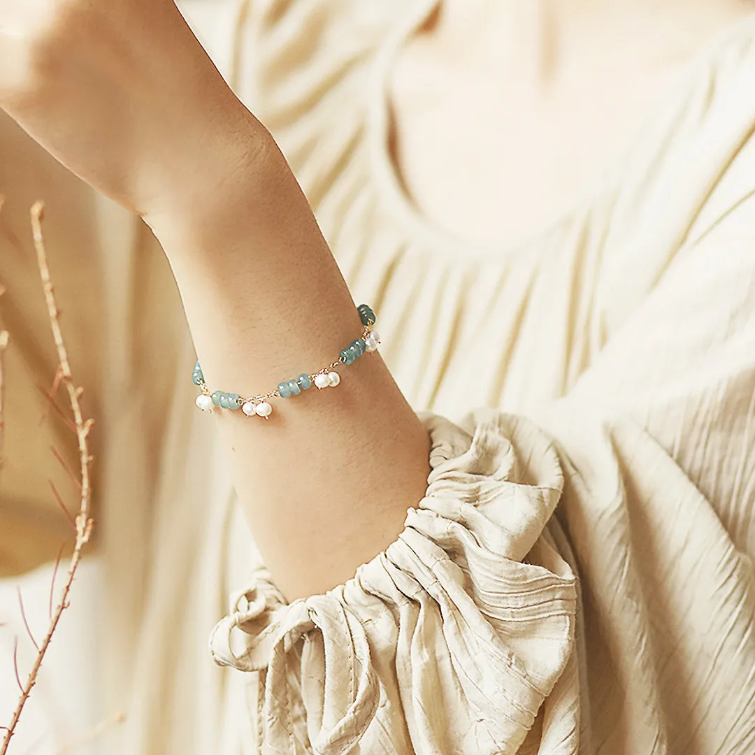 C139 - Ice Blue Jade Crystal and Freshwater Pearl Bracelet