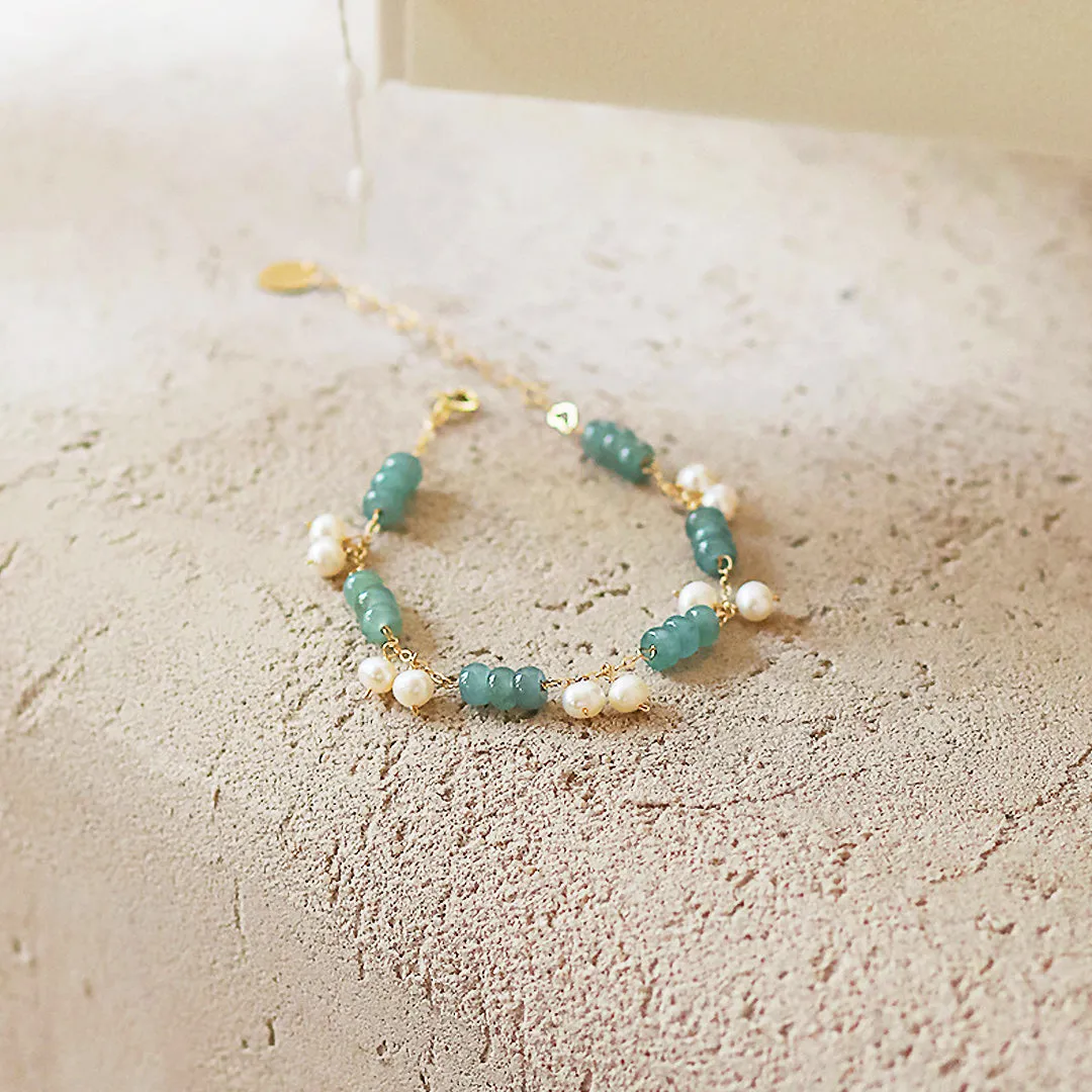 C139 - Ice Blue Jade Crystal and Freshwater Pearl Bracelet