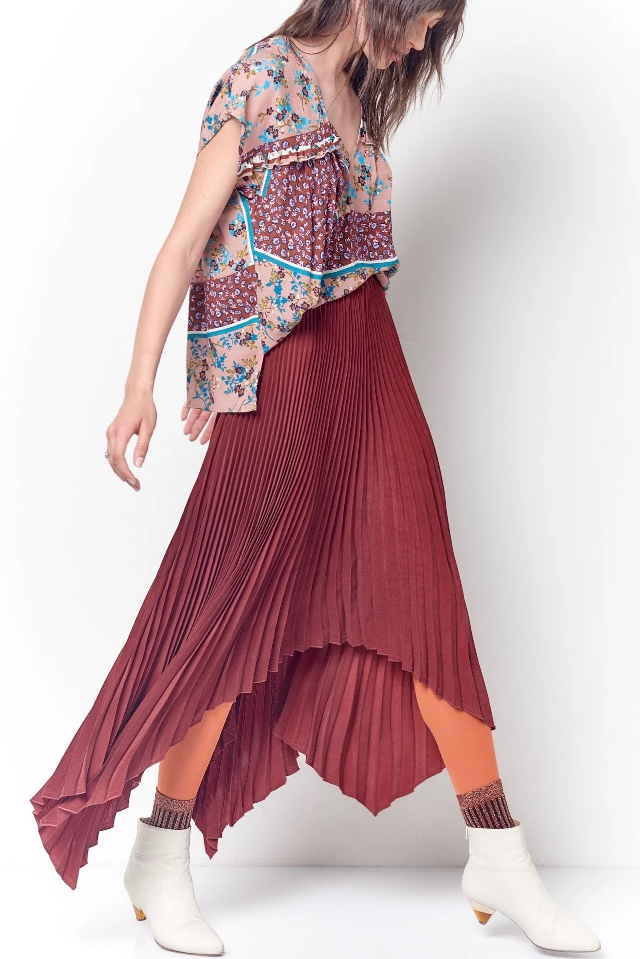 TRICIA Pleated 4 Corner Skirt