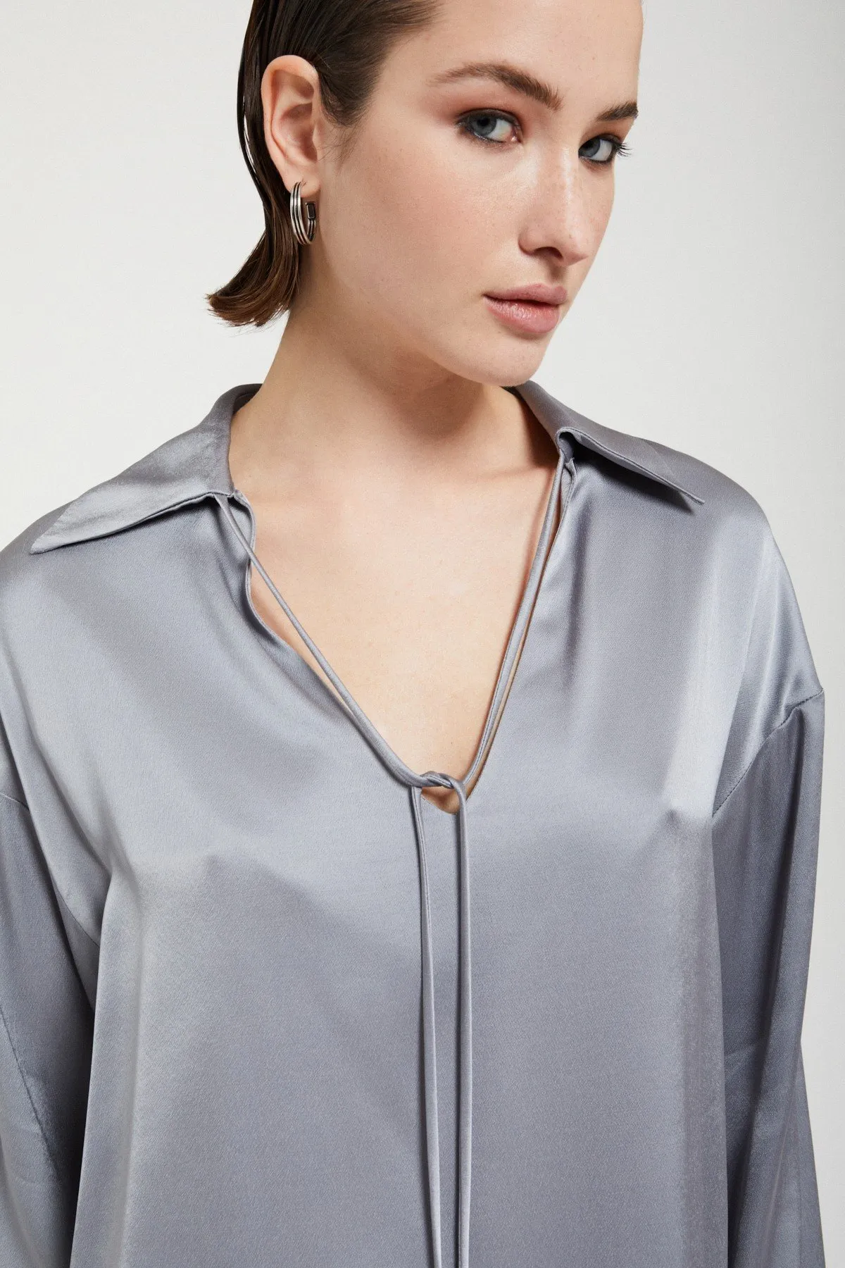 Viscose blouse with drawstring